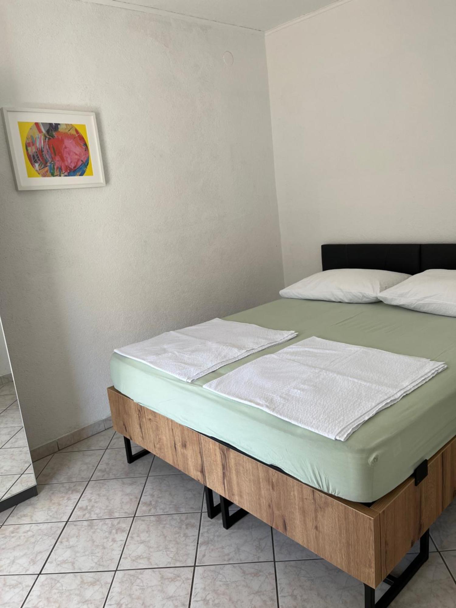 Apartmani Mlinar-One Bedroom Seaview Гребастика Экстерьер фото