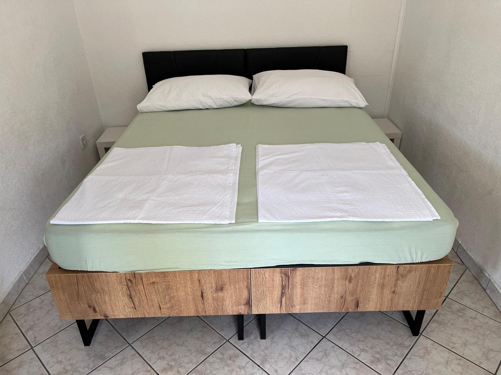 Apartmani Mlinar-One Bedroom Seaview Гребастика Экстерьер фото